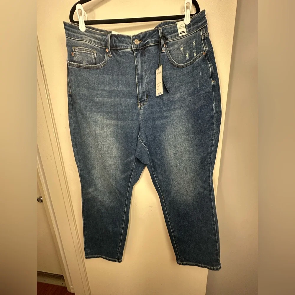 Judy Blue HiWaist Slim Fit Tummy Control Dark Wash Slight Distress Jeans NWT 22W